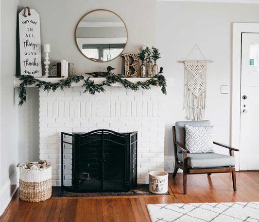Decorating Tip:  Minimal Holiday Decorations - Featured Image