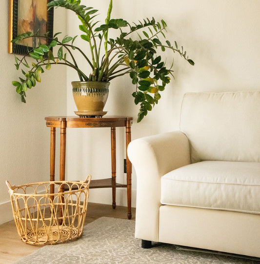 Decorating Tip: Use the "Rule of Three" - Featured Image