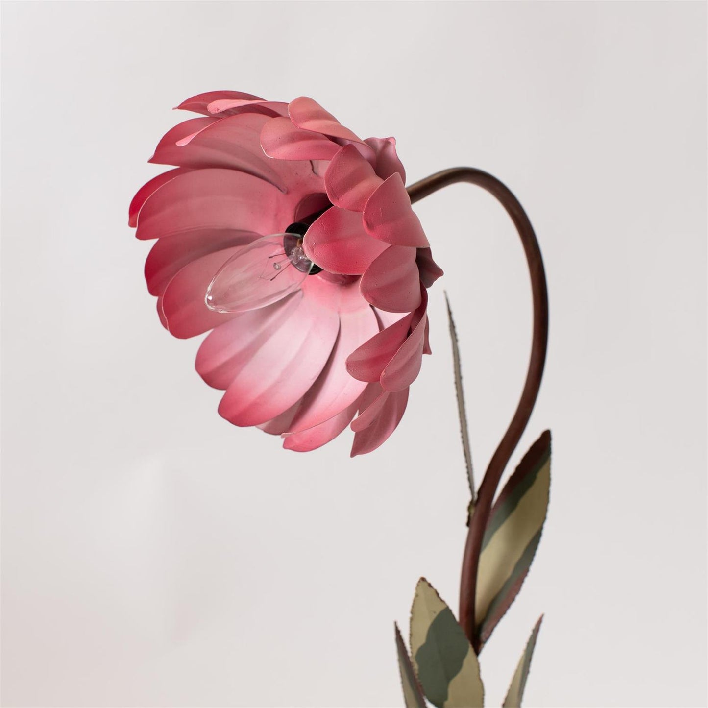 Pink Flower Metal Table Lamp
