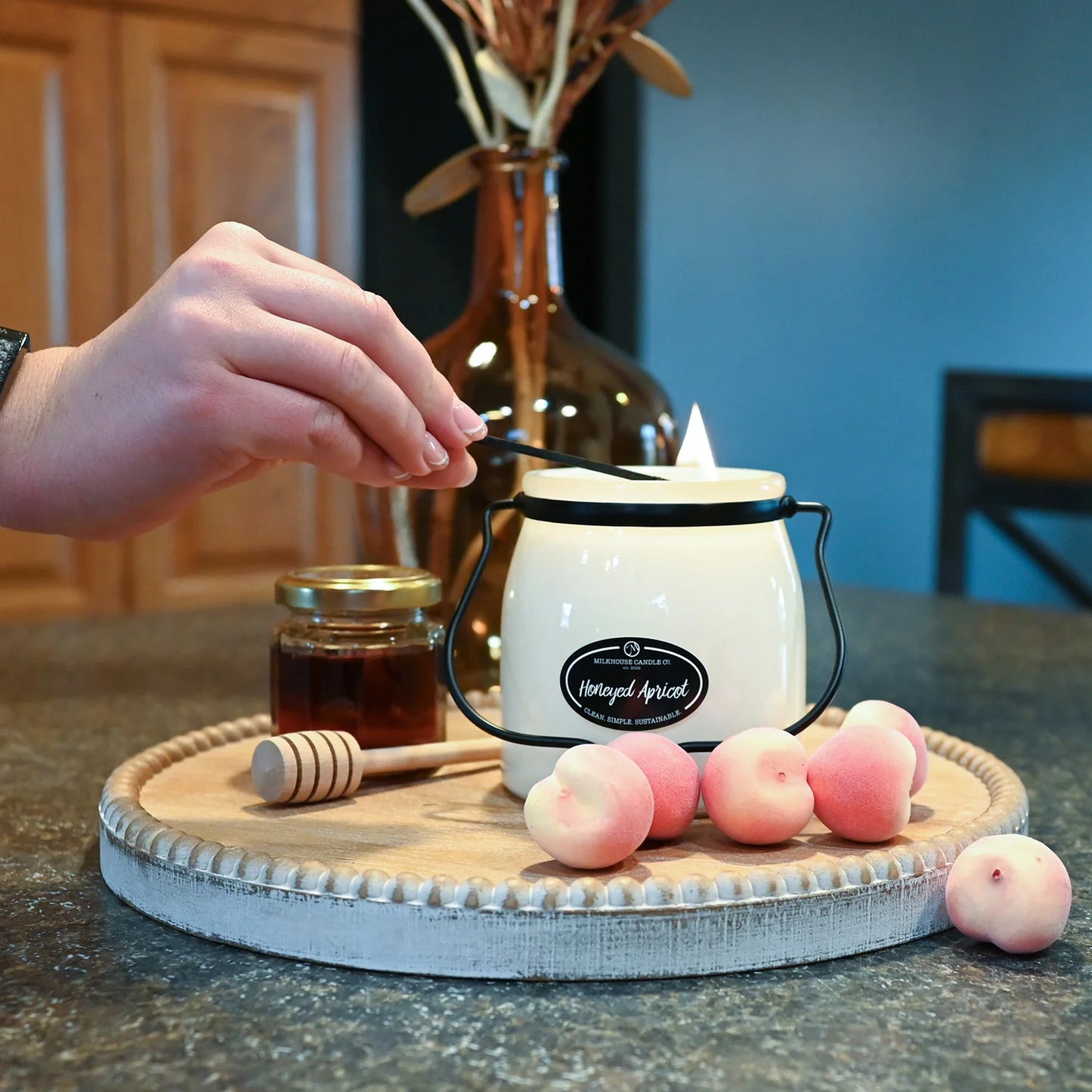 Honeyed Apricot Sweet Citrus Jar Candle