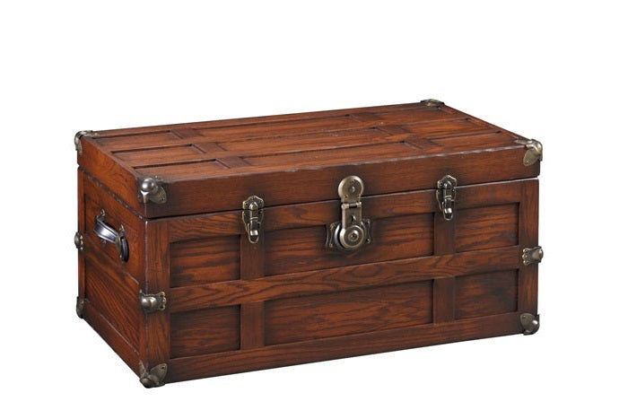 Plymouth Vintage-Style Trunk