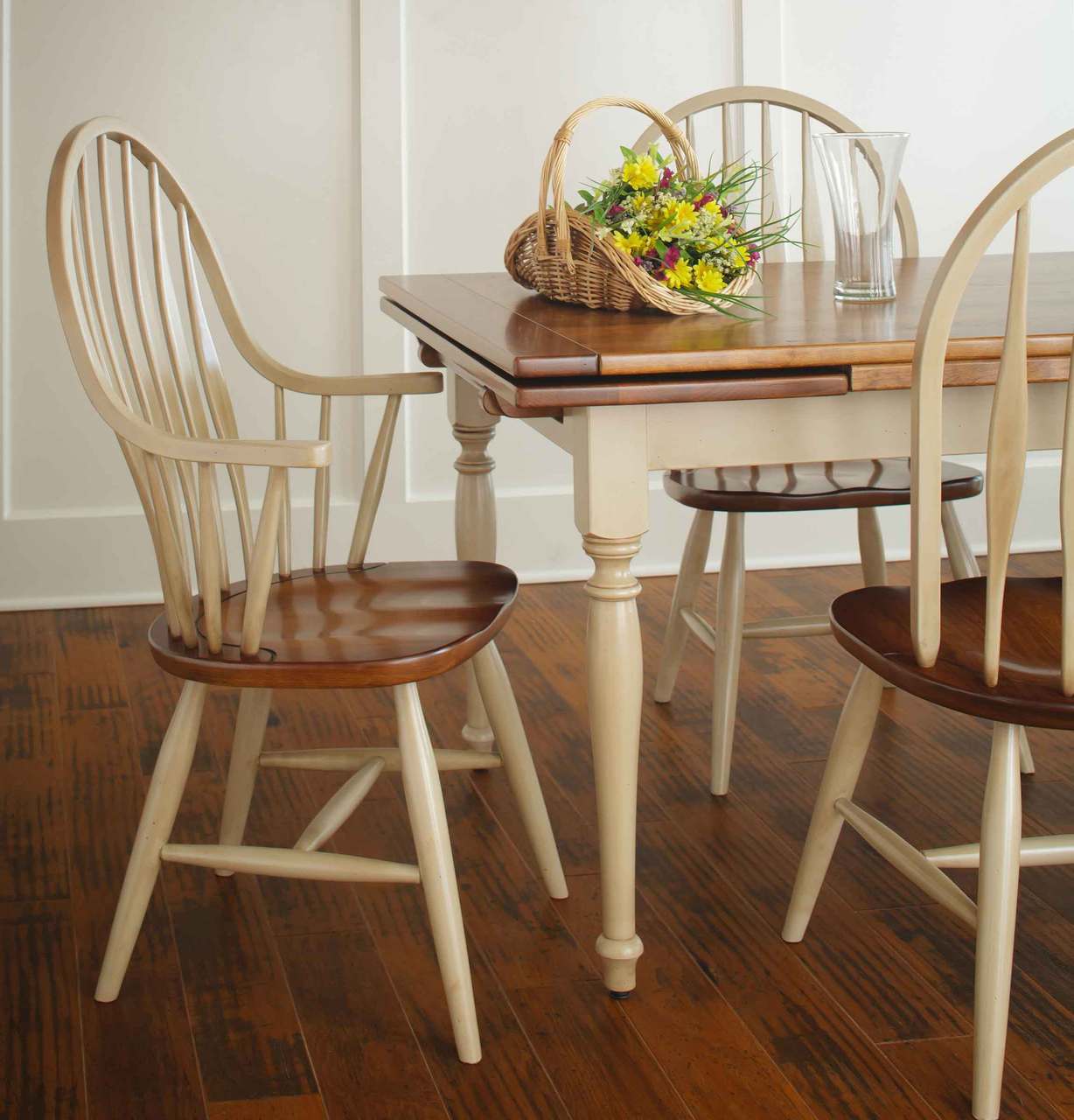 Drawleaf Extension Table