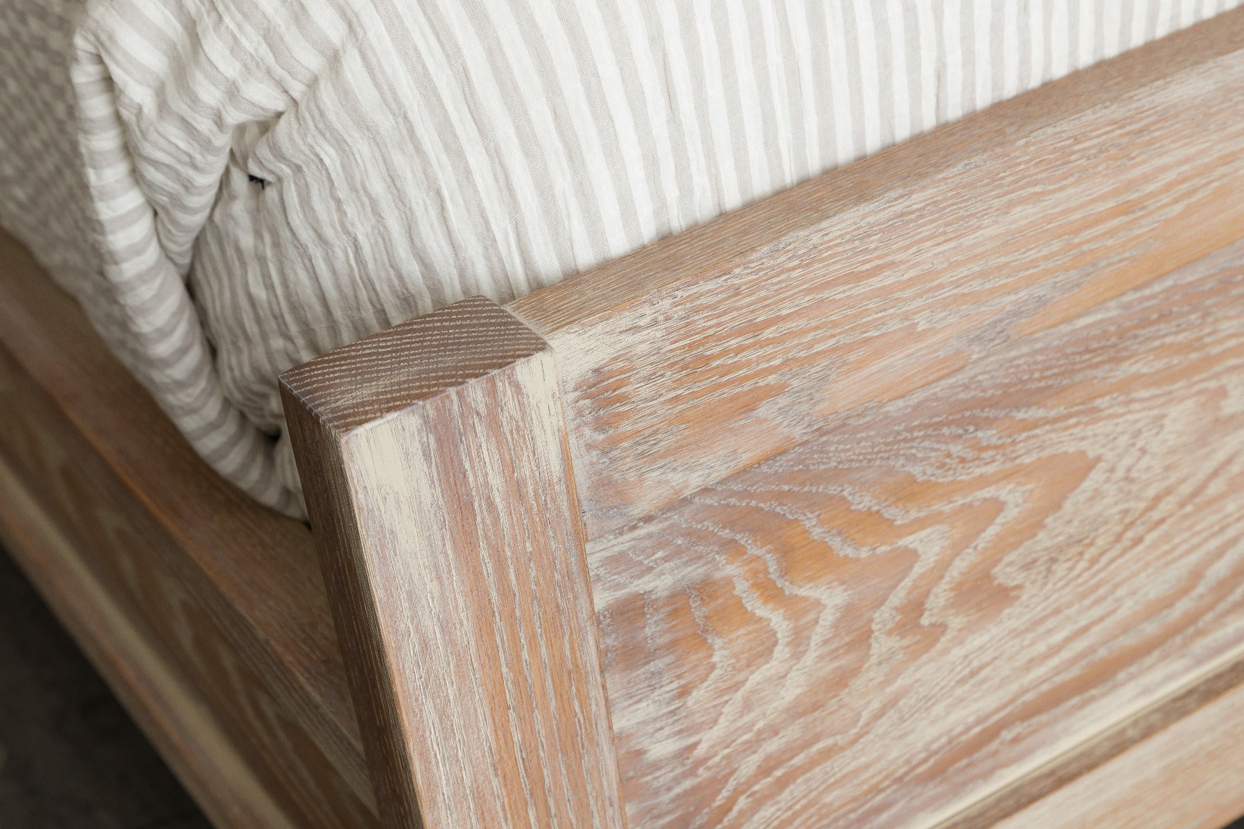 Manor Louver Panel Bed