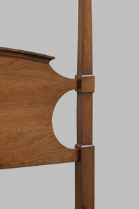 Toulon Poster Bed