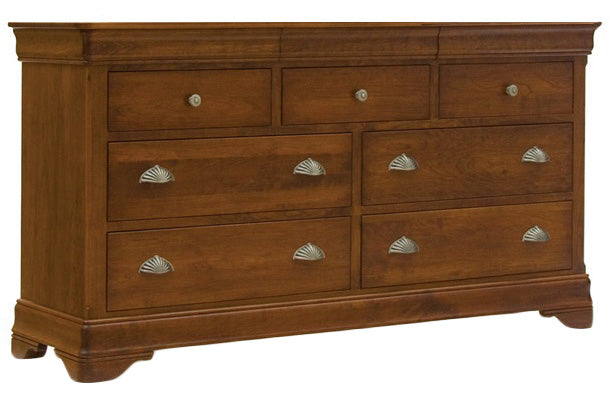 Le Chateau Triple Dresser