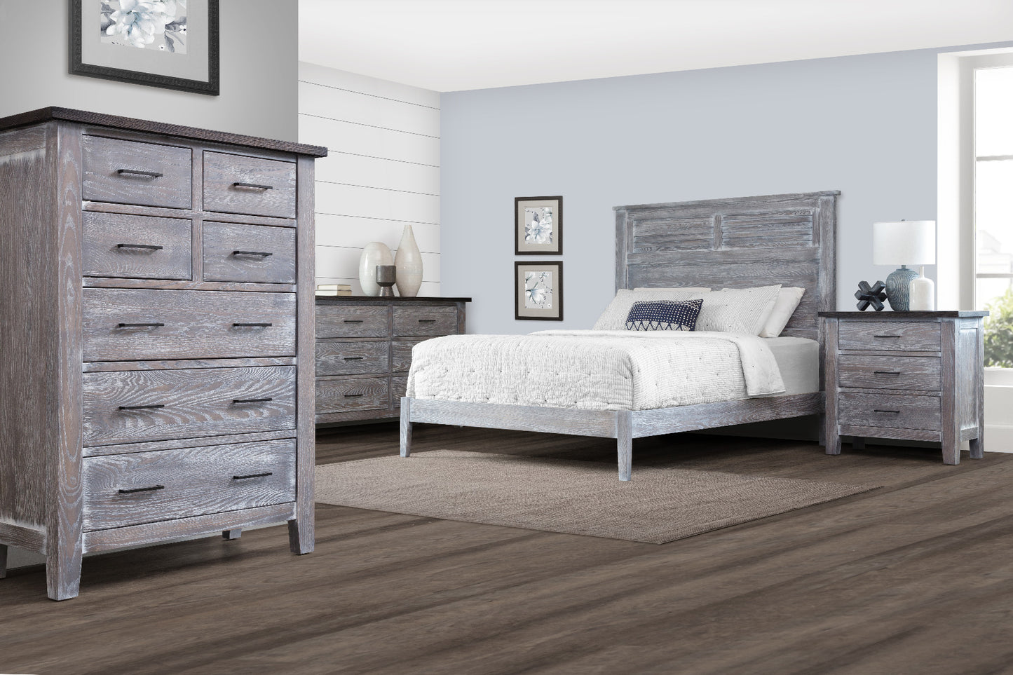 Manor Chest of Drawers