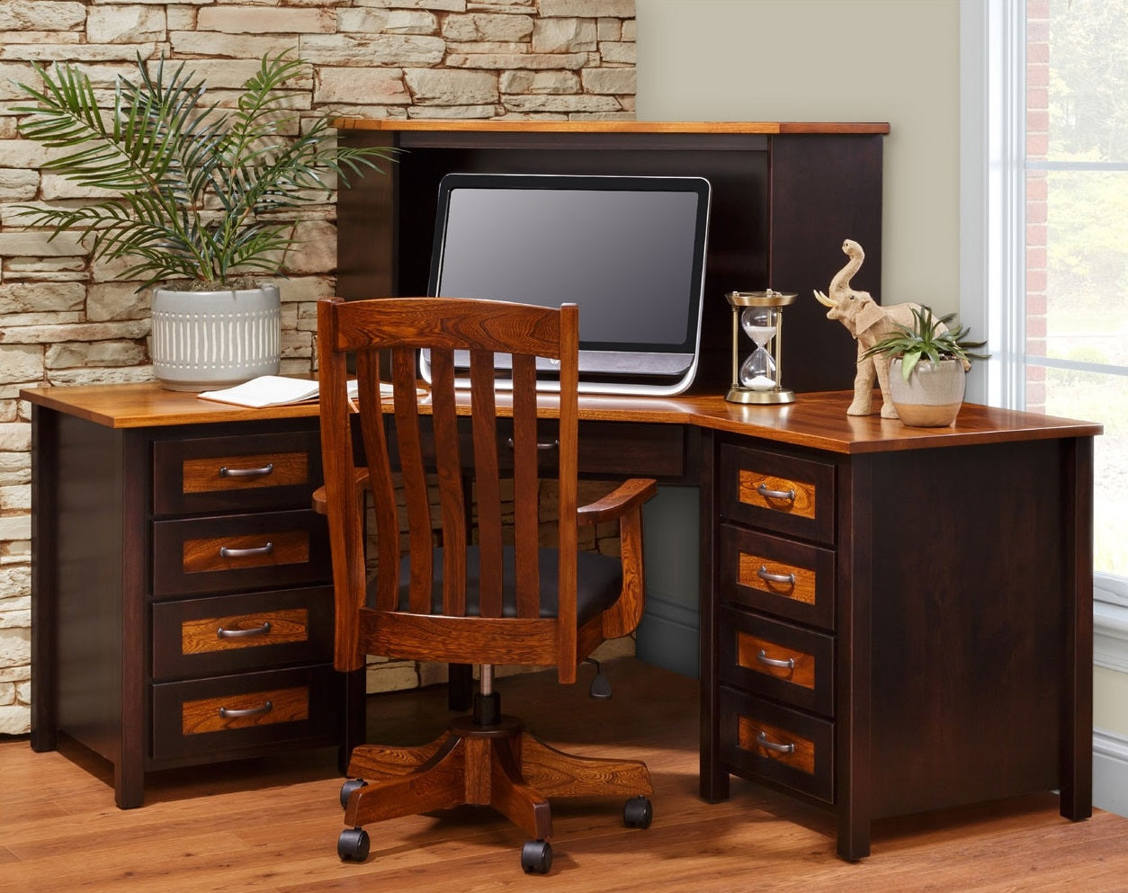 Shelton Corner Desk w/Hutch