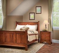 Yorktowne Panel Bed