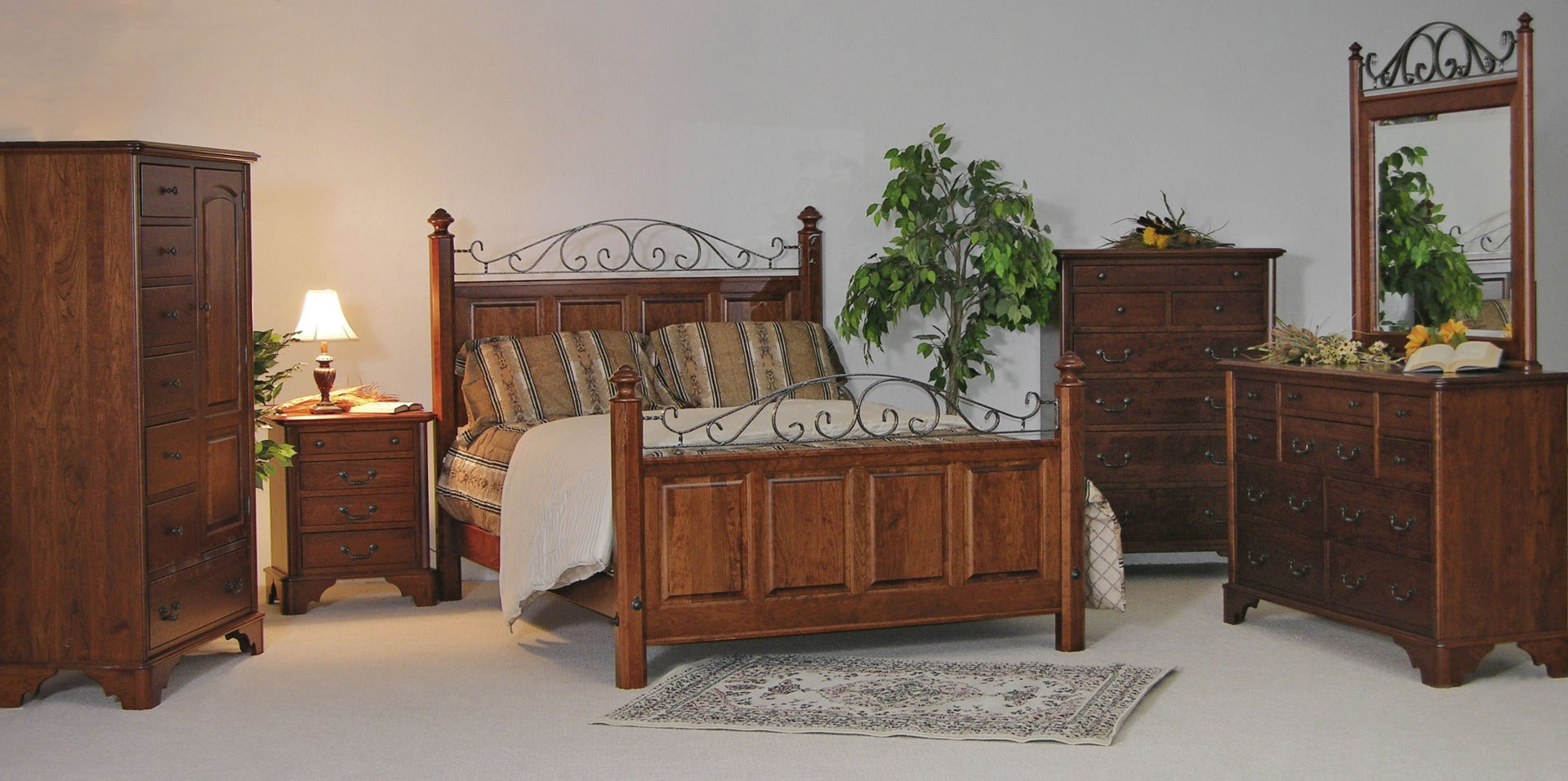 Cambridge Door & Drawer Chest