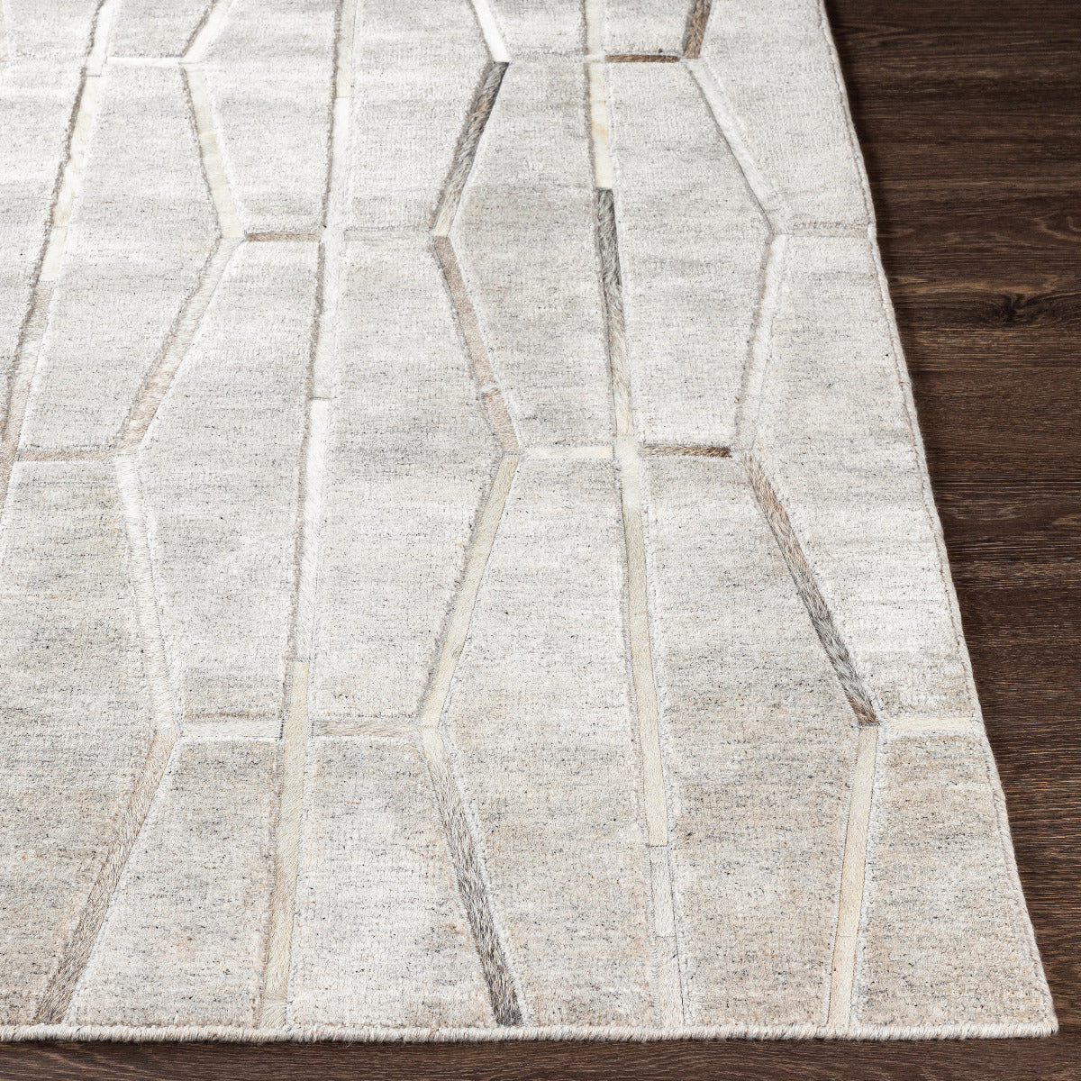 Eloquent Handmade Area Rug