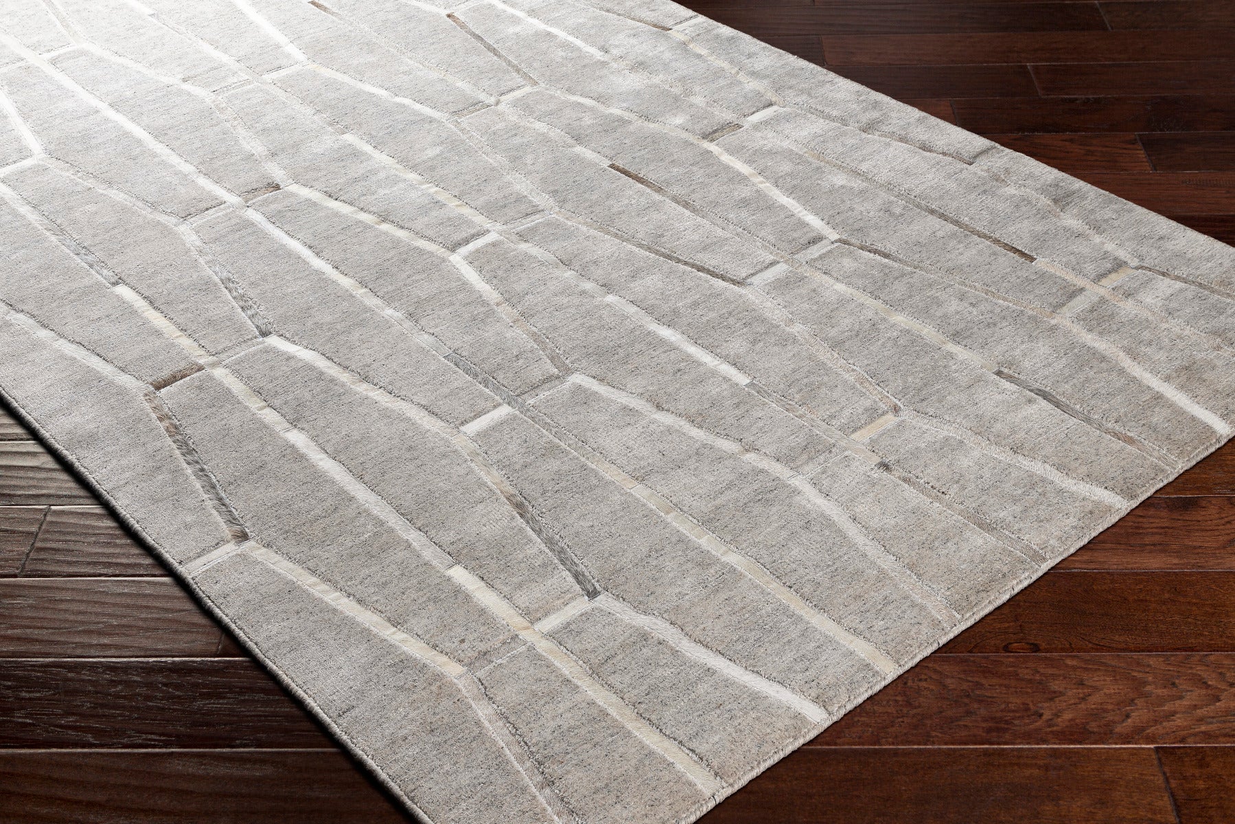 Eloquent Handmade Area Rug