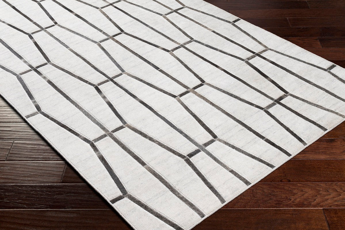 Eloquent Handmade Rug