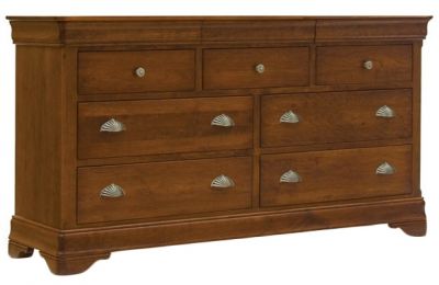 Le Chateau Triple Dresser