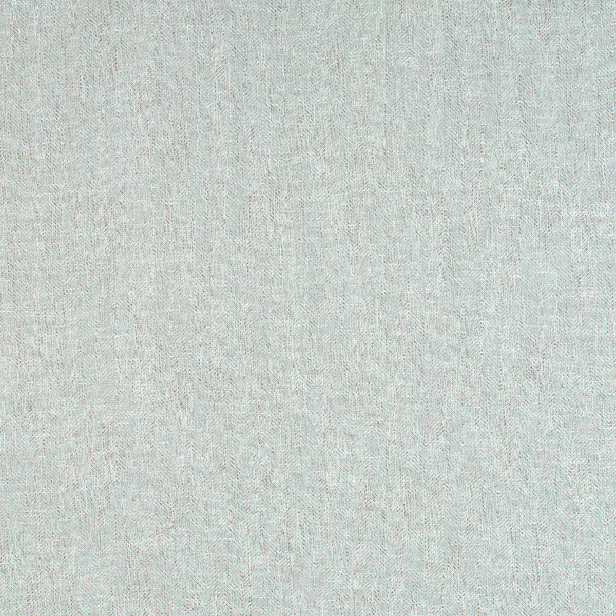 #7100 Hobbs Silver Mist